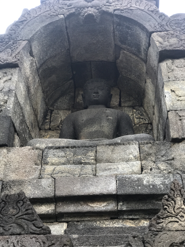 보로부두르의 부처님