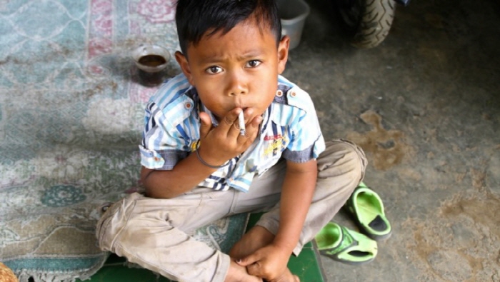 인도네시아 어린이 흡연