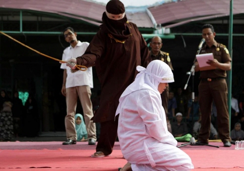 인도네시아 이슬람 태형